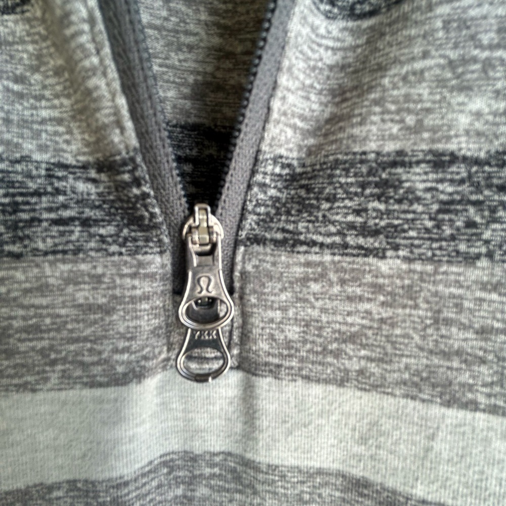 LuLuLemon 1/4 jacket - Picture 5 of 6